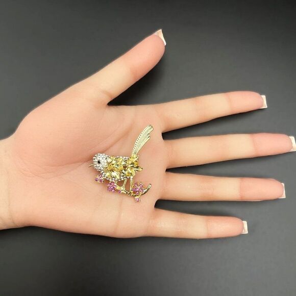 Yellow Gold with Citrine and Diamond Crystal Bird with Flower Pin Back Brooch - Picture 9 of 9